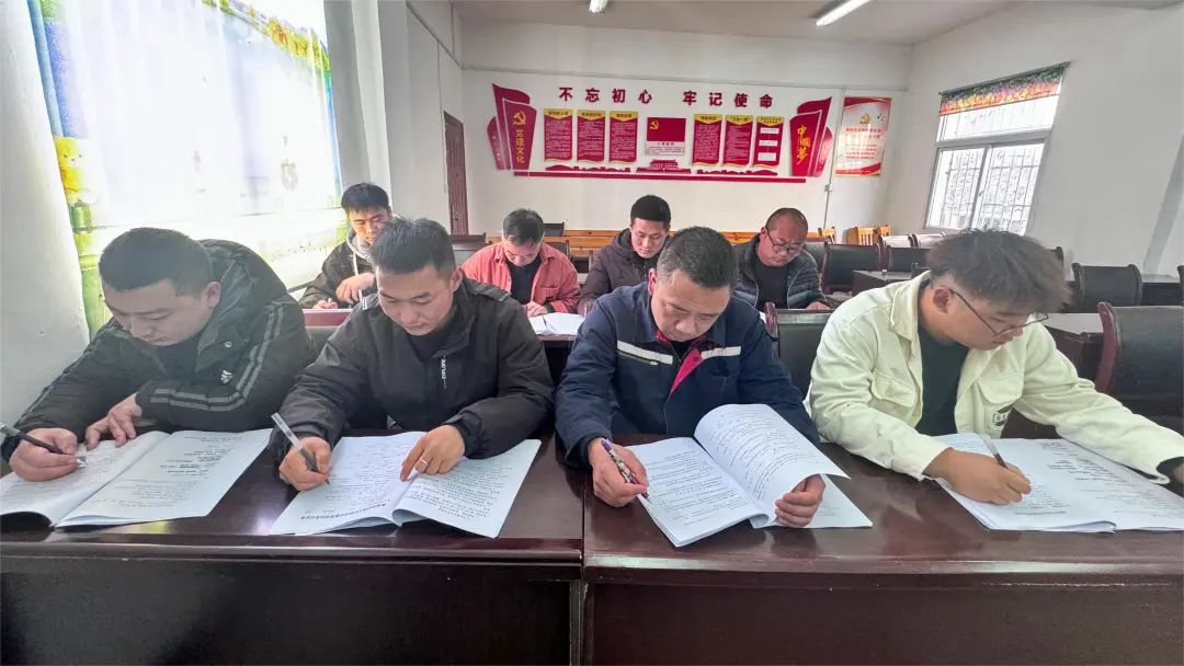 宜化礦業(yè)：強(qiáng)化教育培訓(xùn)提技能，新工分級管理見實(shí)效(圖2)